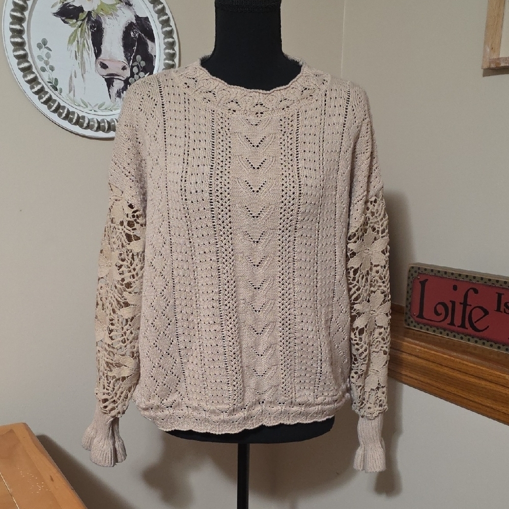 Women's Beige Lace Sleeve Sweater